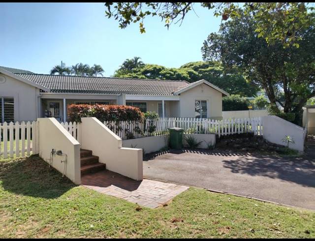 2 BEDROOM TOWNHOUSE FOR SALE IN UMHLANGA CENTRAL